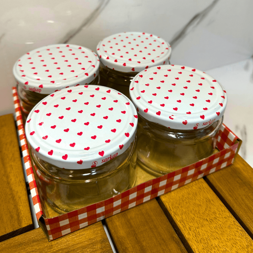 Sarkap Home 4'lü 300 ml Desenli Kapaklı Yuvarlak Cam Kavanoz KırmızıBeyazKalp