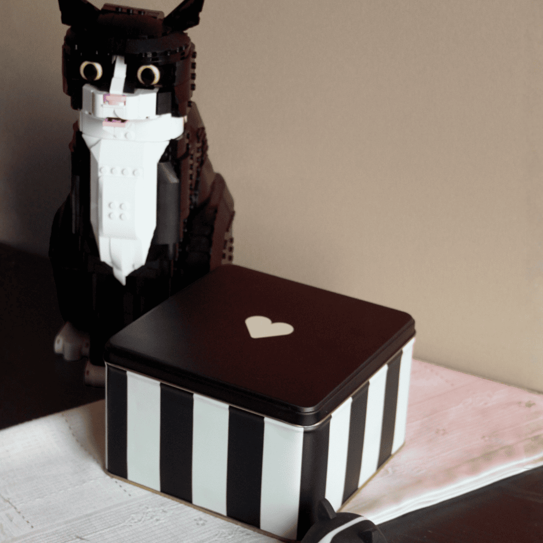 Sarkap Home 2,6 L Desenli Metal Saklama Kutu 164x164x96 mm SiyahKalp