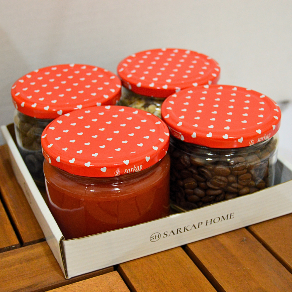 Sarkap Home 4'lü 300 ml Desenli Kapaklı Yuvarlak Cam Kavanoz KırmızıKalp