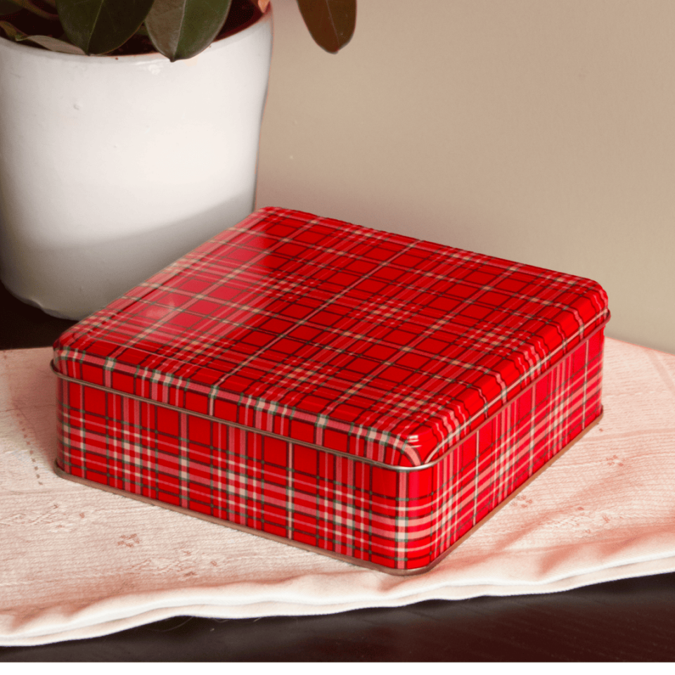 Sarkap Home Ekose Desenli Metal Çikolata Kutusu - Kırmızı