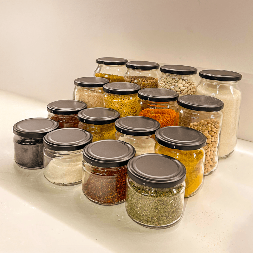 Sarkap Home 9'lu 1000 ml Mat Siyah Kapaklı Shrinkli Baharatlık Kavanoz