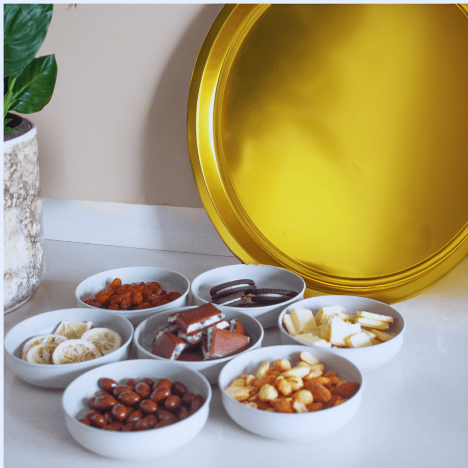 Sarkap Home 7'li Çerezlik ve Tepsi Seti Krem-Gold