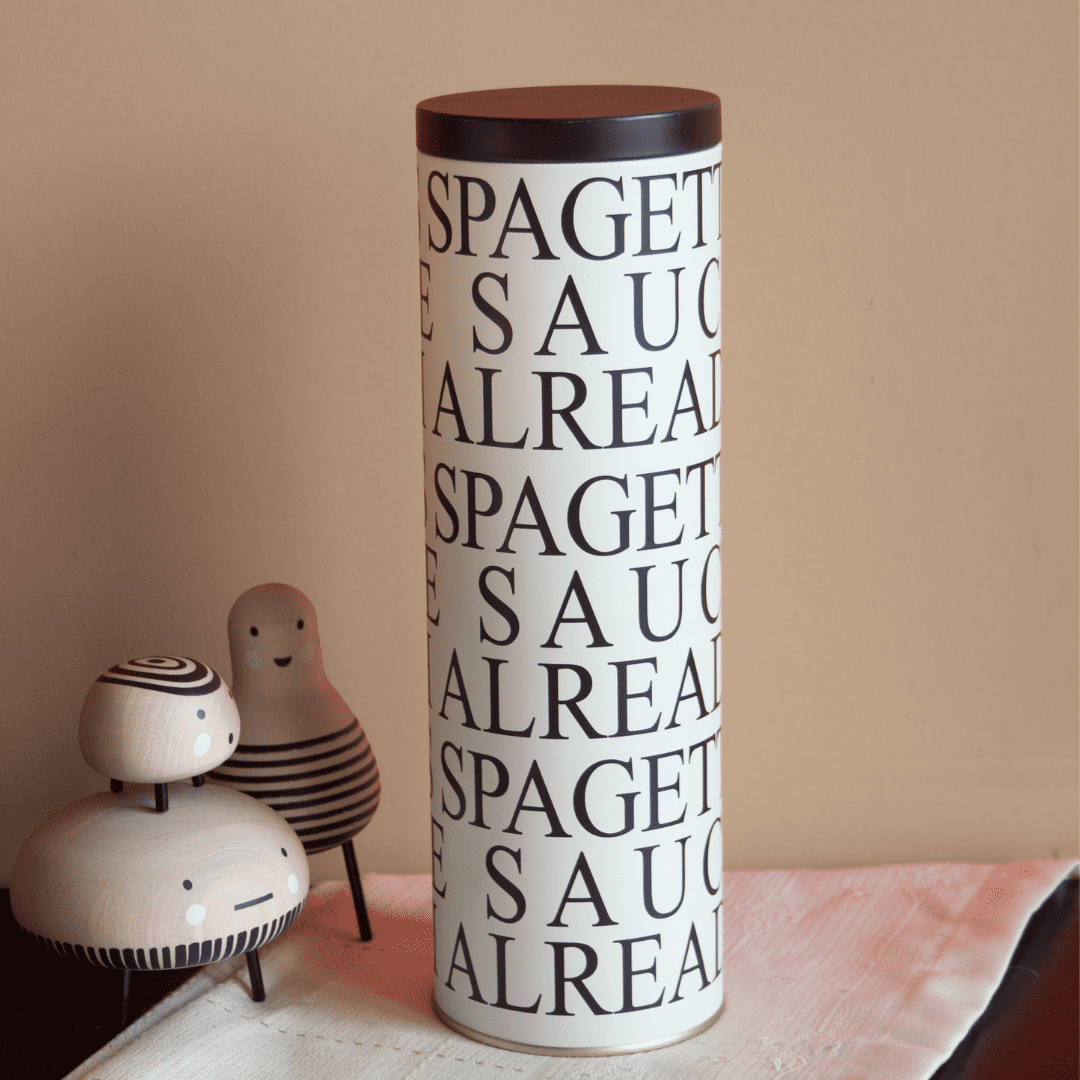 Sarkap Home 1,7 L Spaghetti Seri Uzun Yuvarlak Metal Kutu 90x270 mm LessSeri-Krem