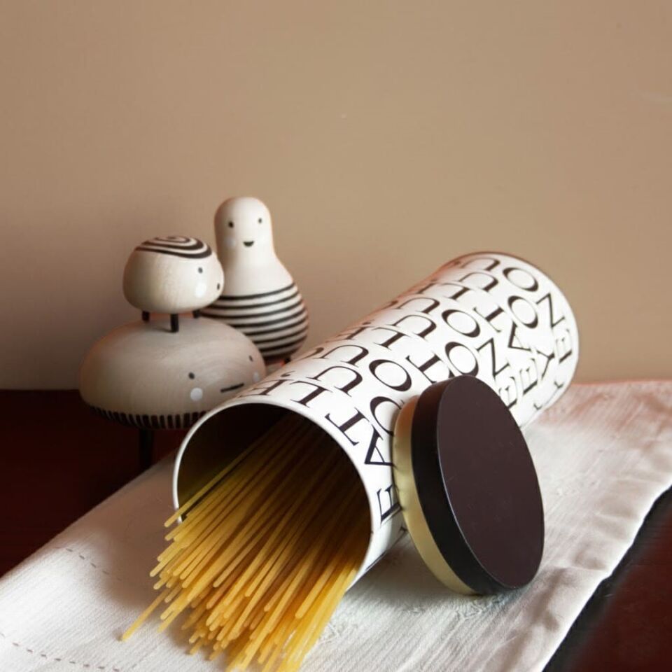 Sarkap Home 1,7 L Spaghetti Seri Uzun Yuvarlak Metal Kutu 90x270 mm LessSeri-Krem